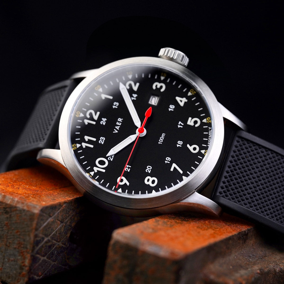 C5 Field Black - 40mm Ameriquartz