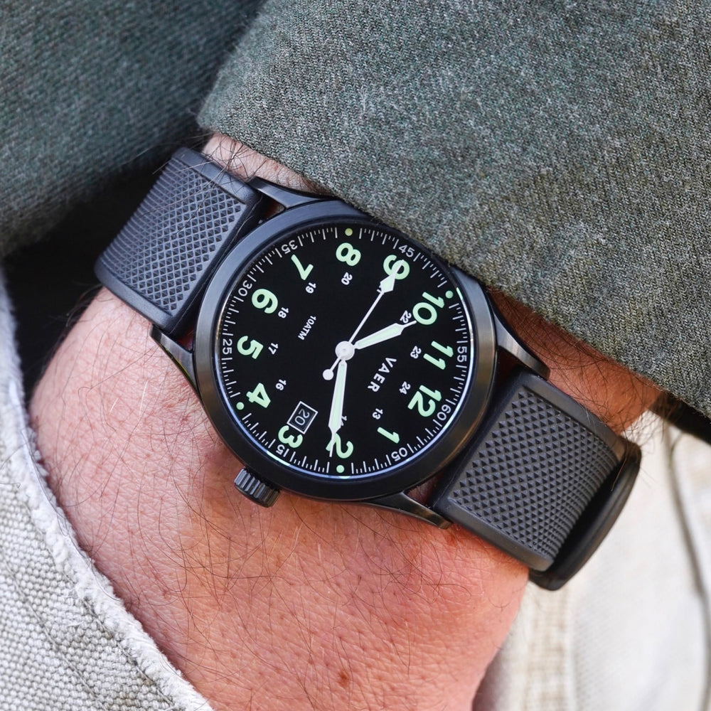 VAER | S3 Tactical Field: 10ATM, Sapphire Glass, 2x Straps